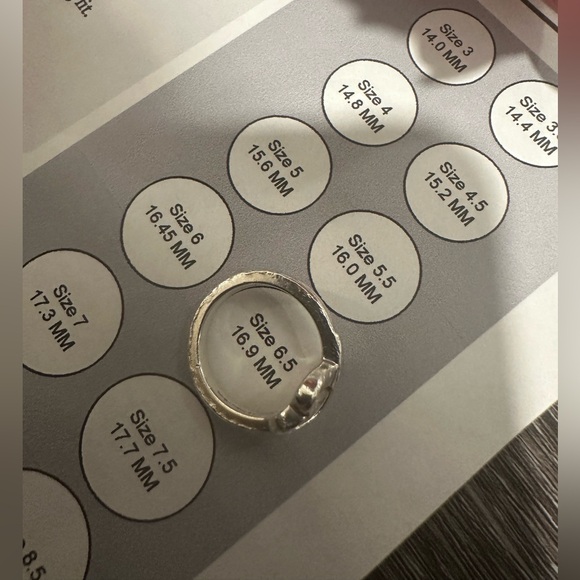 Tiffany & Co. Paloma Picasso Crossed Heart Ring Sterling Silver, Vintage 90’s🖤 - Picture 10 of 10